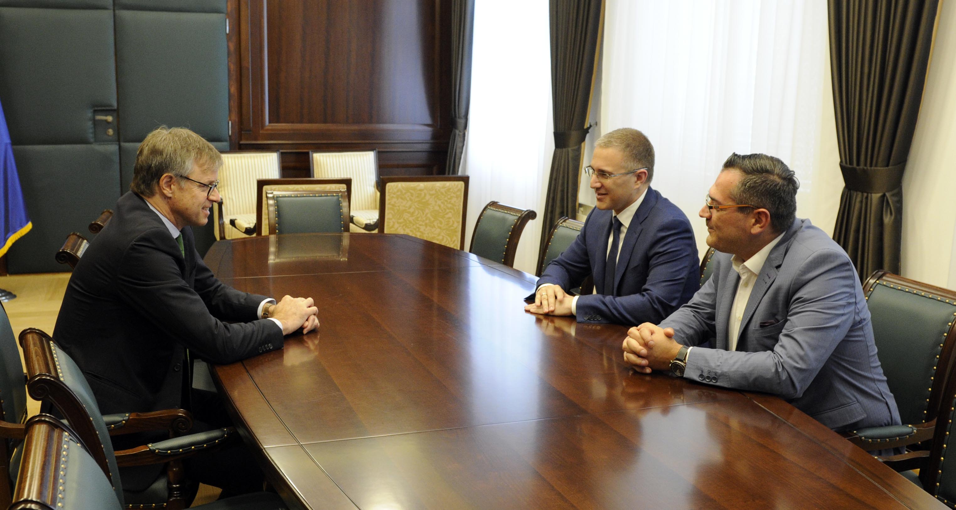 Ministar Stefanović i ambasador Ditman istakli dobru saradnju policija dveju zemalja