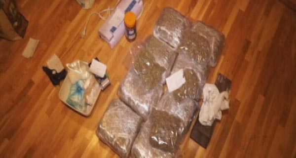 Zaplenjeno 54 kilograma marihuane, dva kilograma amfetamina, 800 grama kokaina