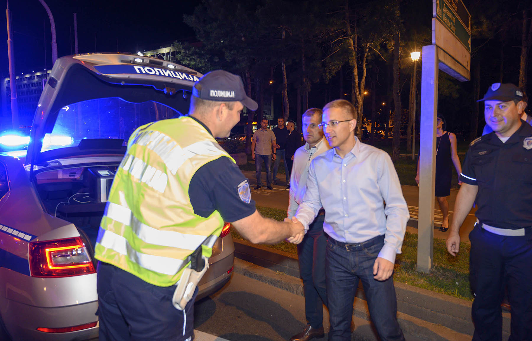 Ministar Stefanović obišao noćas patrole saobraćajne policije i Interventne jedinice 92 na redovnim zadacima