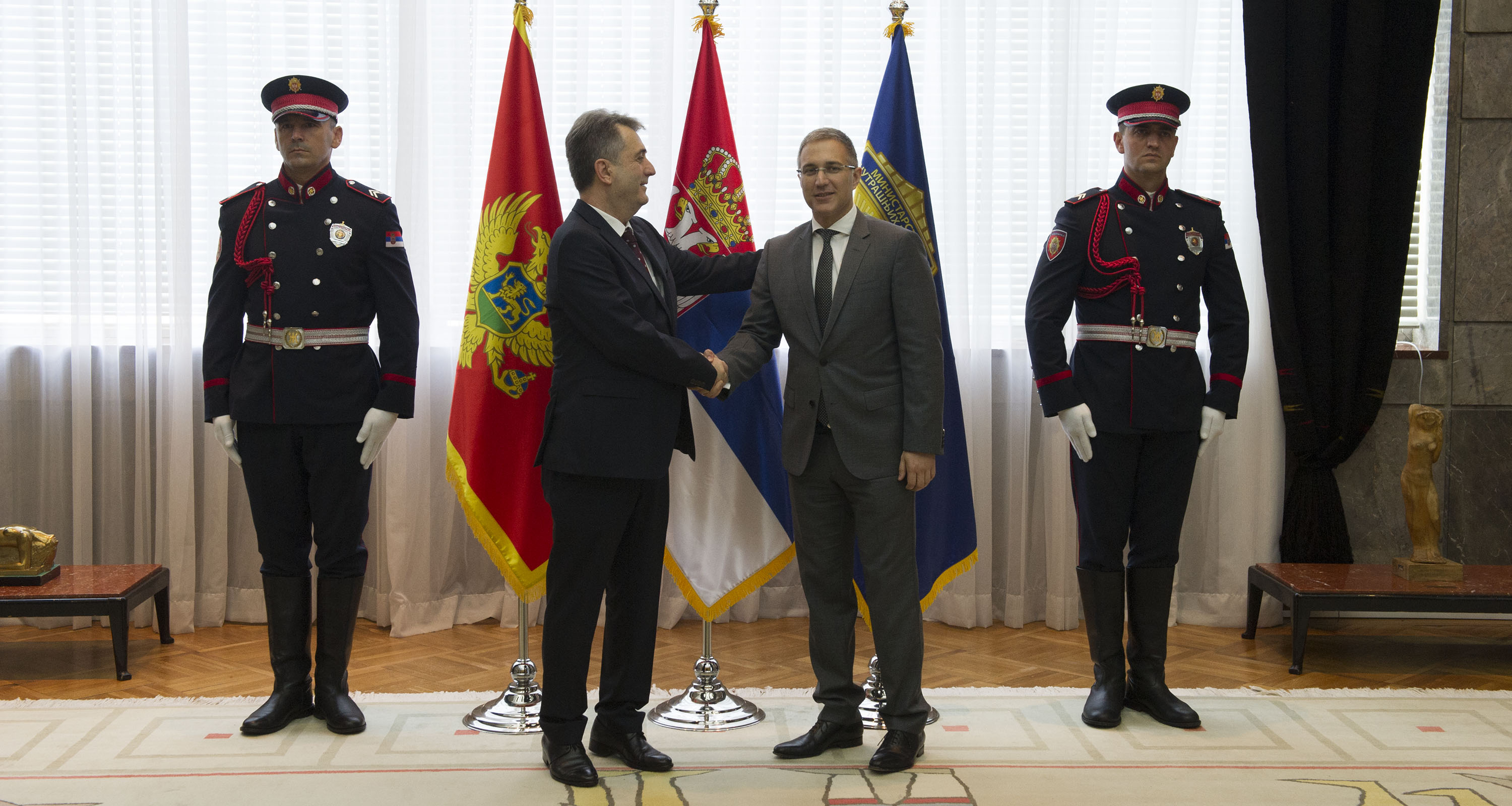Министри Србије и Црне Горе потписали седам споразума и два протокола