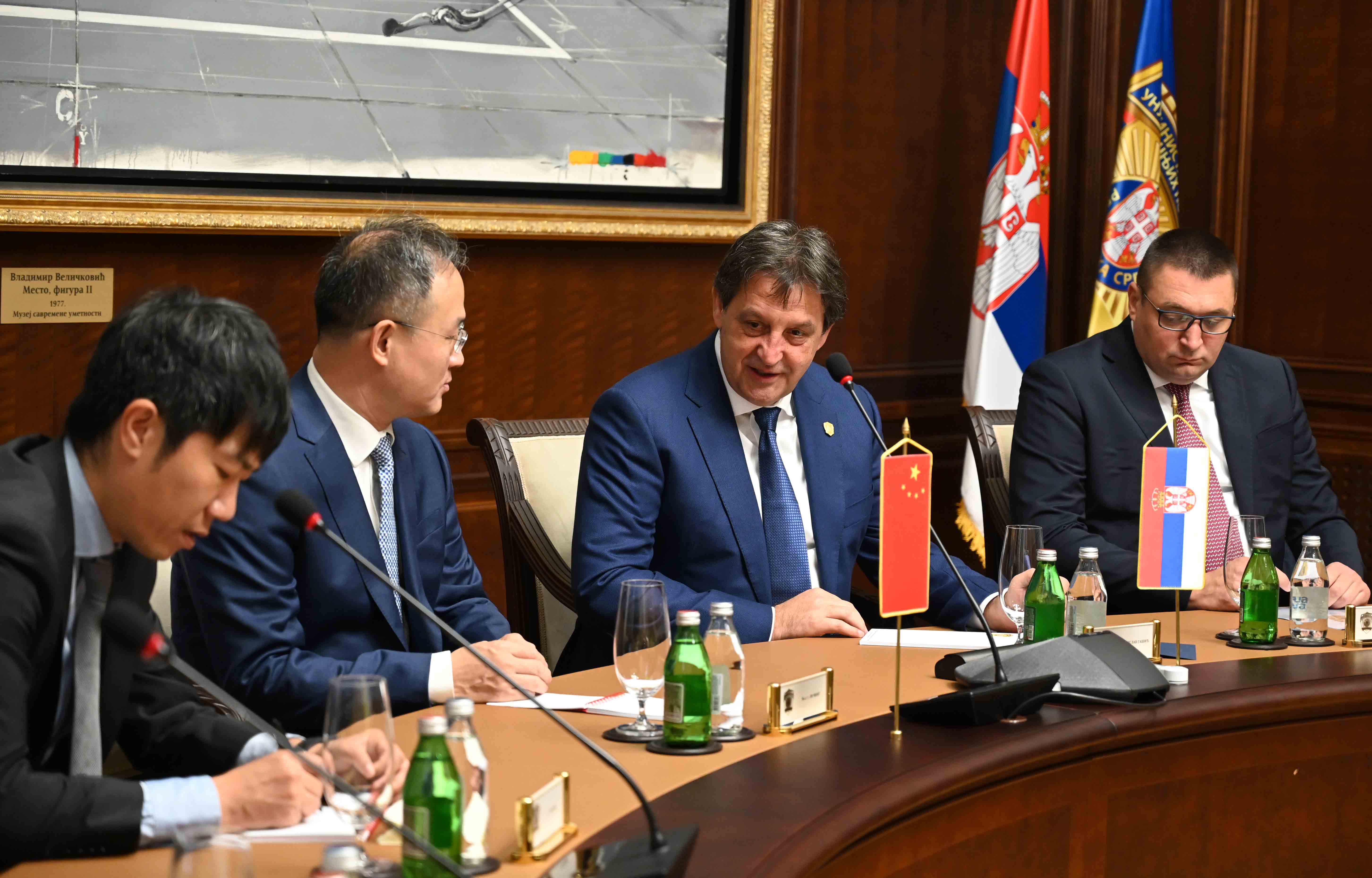 Министар Гашић разговараo са новоименованим амбасадором НР Кине