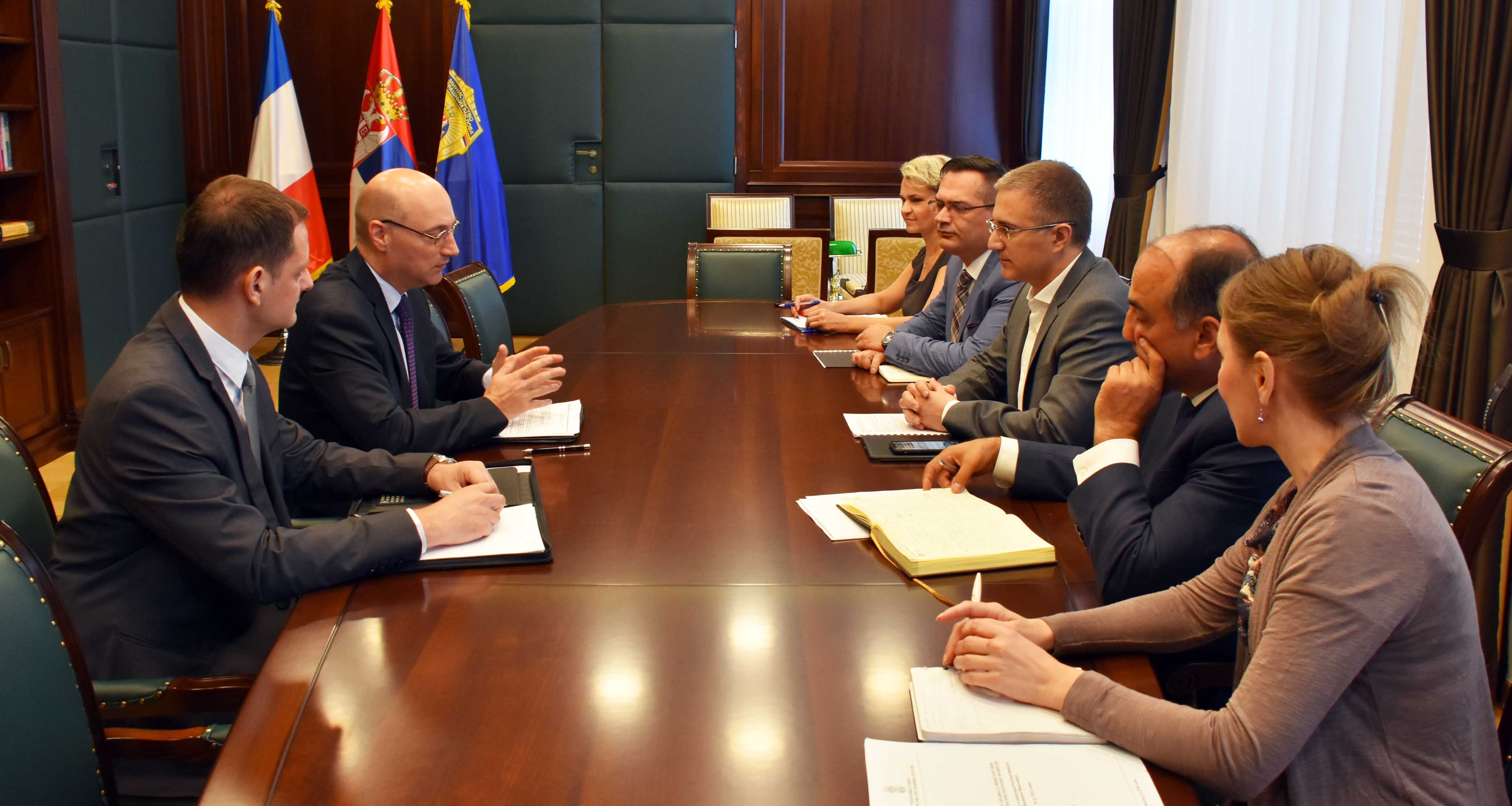 Ambasador Mondoloni ocenio da je srpska policija u borbi protiv terorizma najefikasnija u regionu