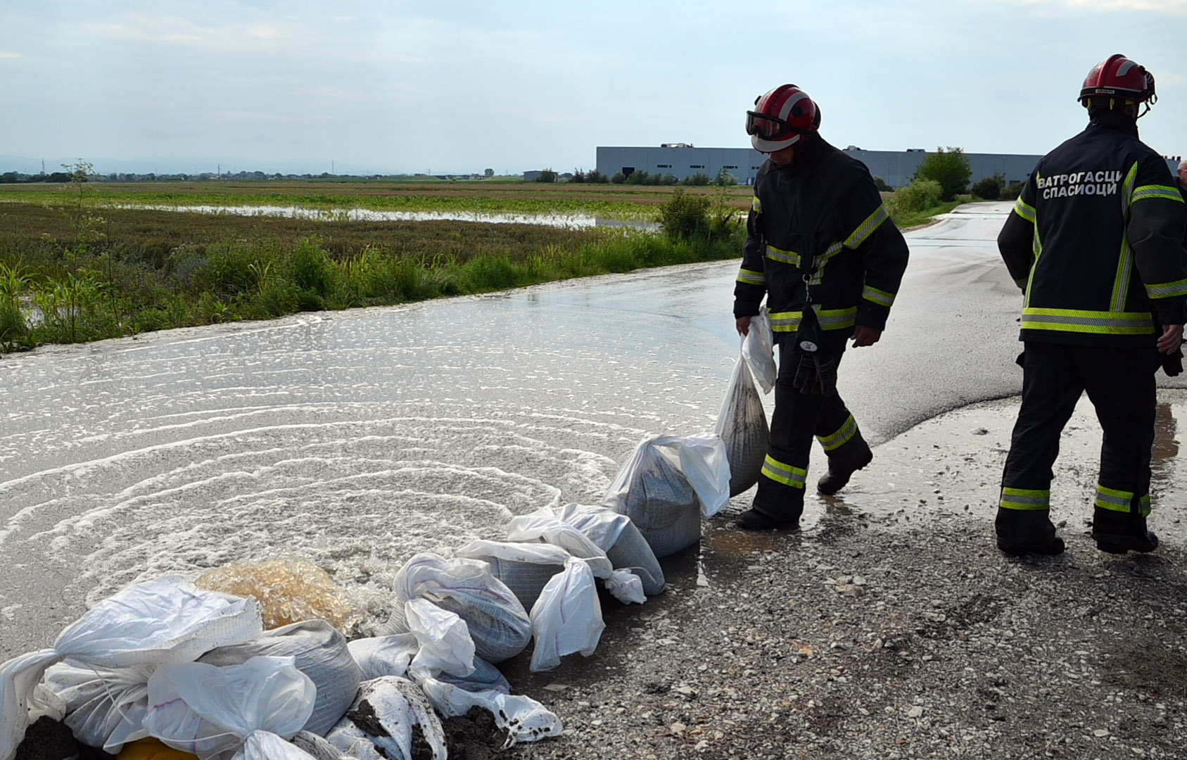  Ministar Gašić obišao poplavlјenu industrijsku zonu u Jagodini