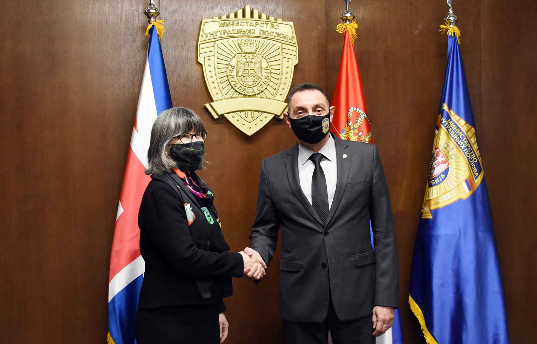 Ministar Vulin i ambasadorka Makleod o unapređenju saradnje 