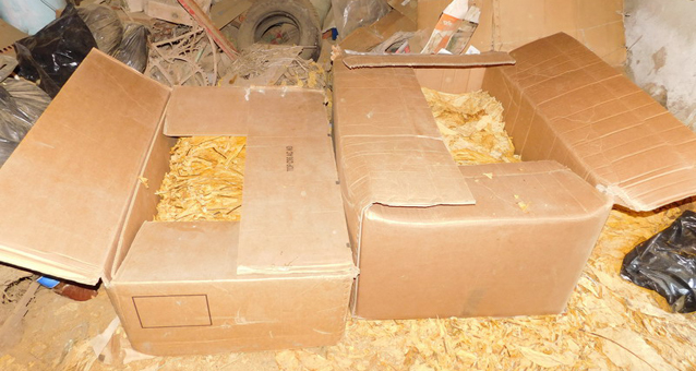 Policija zaplenila 238 kilograma duvana i mašinu za sečenje