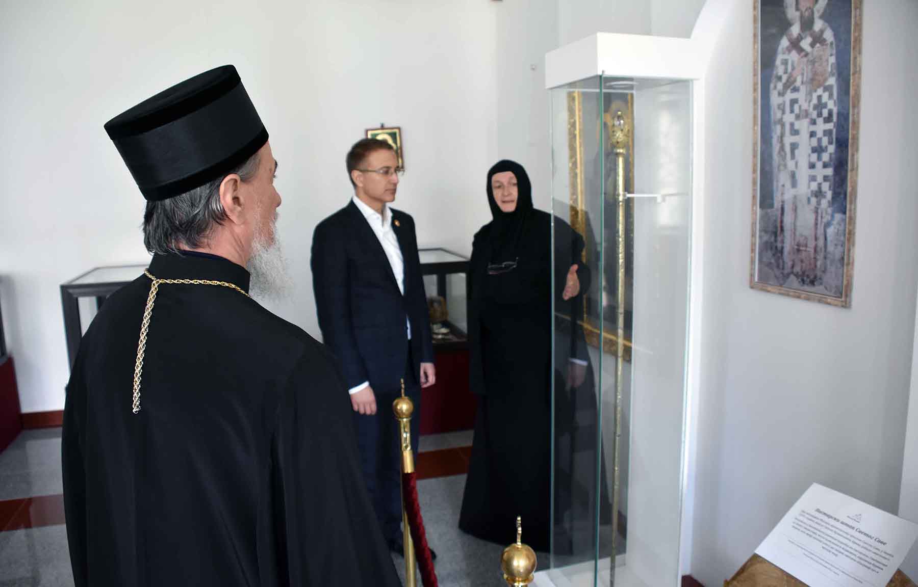 Стефановић: Министарство унутрашњих послова даjе свој допринос обележавању 800 година постојања манастира Милешева