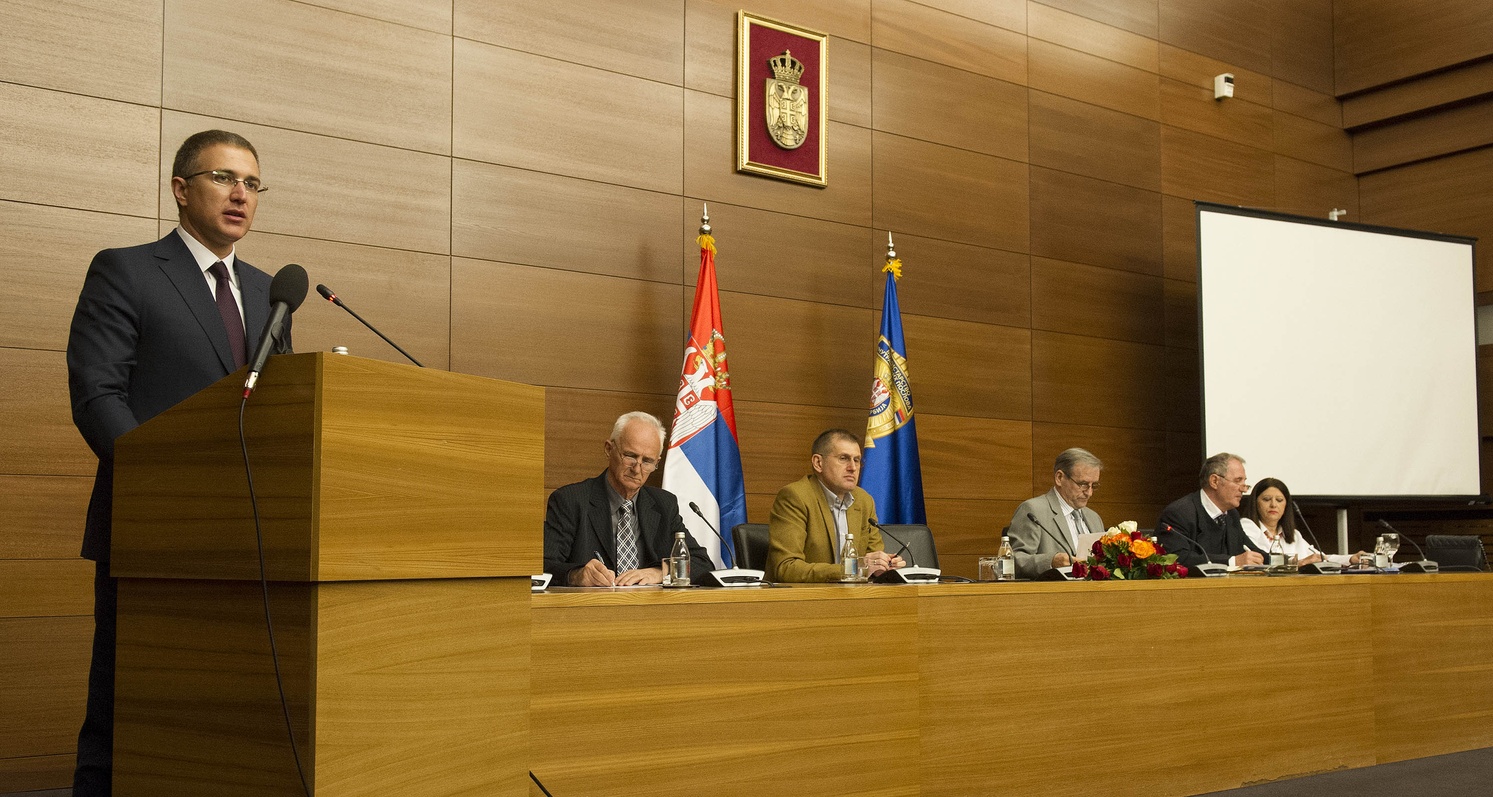 Susret ministra Stefanovića sa penzionisanim pripadnicima MUP-a