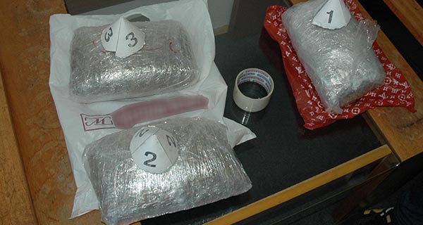 Uhapšen osumnjičeni i oduzeto oko 9,3 kg supstance nalik marihuani