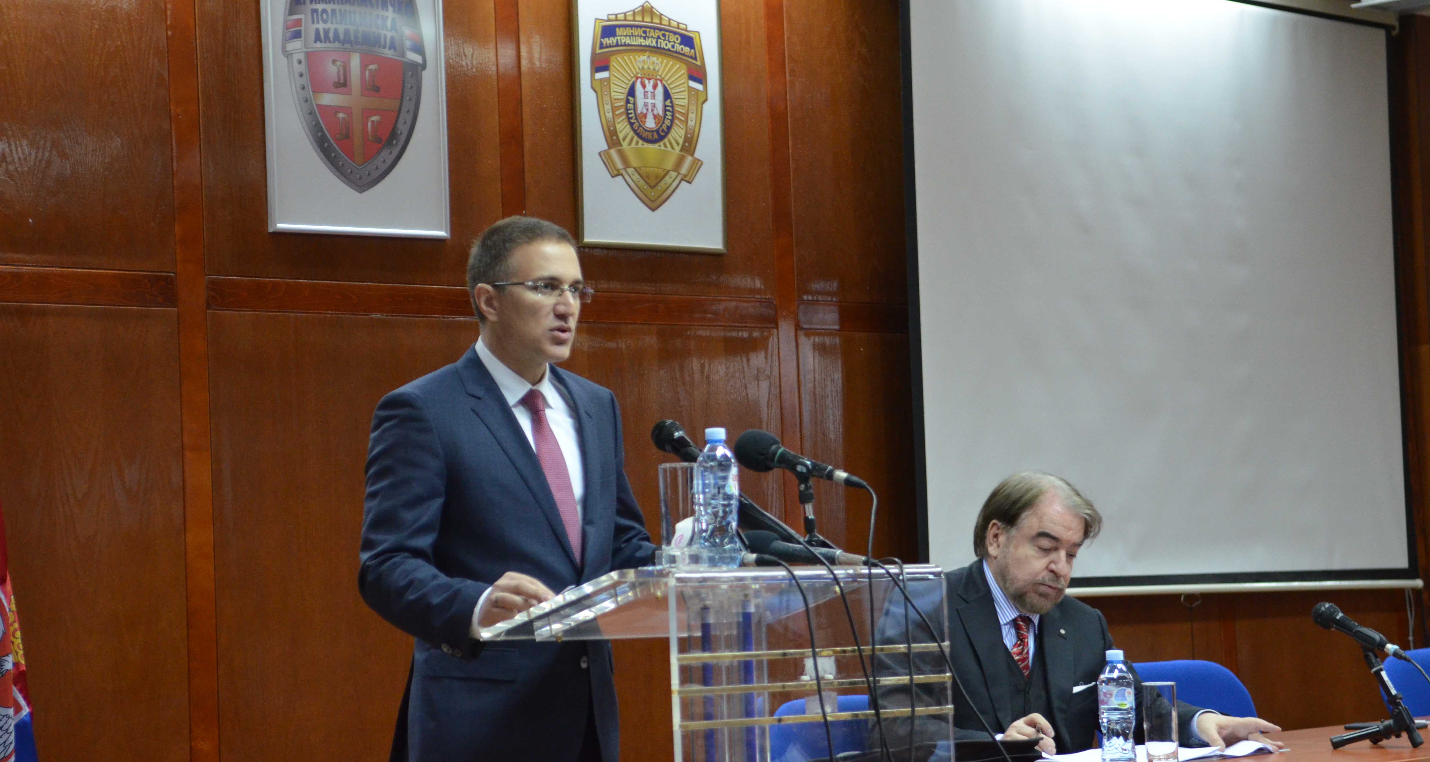 Стефановић:  Поверење грађана у полицију суштина реформи које спроводи Министарство унутрашњих послова   
