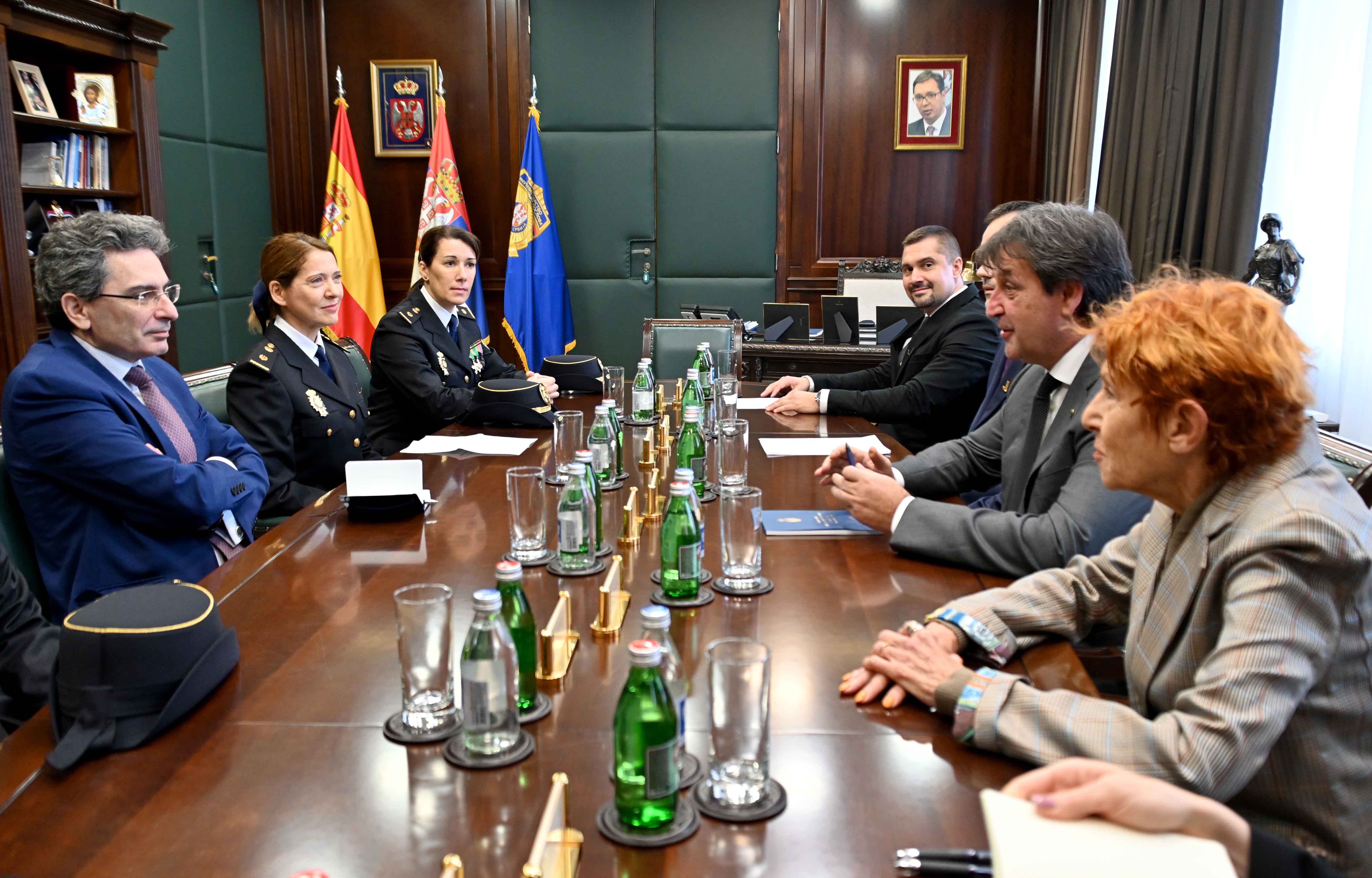 Uručena odlikovanja policijskim službenicima Kralјevine Španije i Republike Srbije