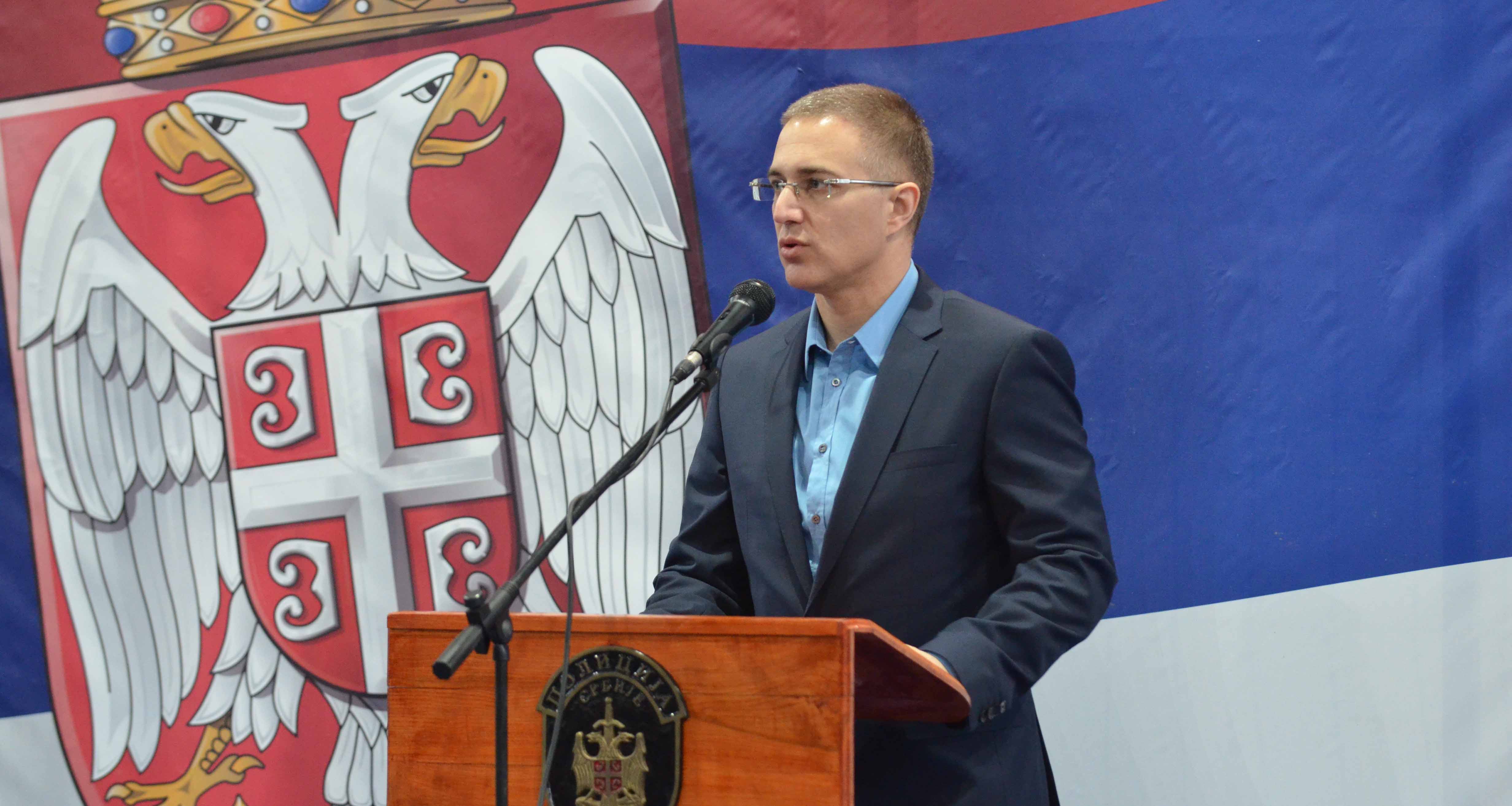 Stefanović: Srbija neće pokleknuti ni pred kriminalom ni pred terorizmom