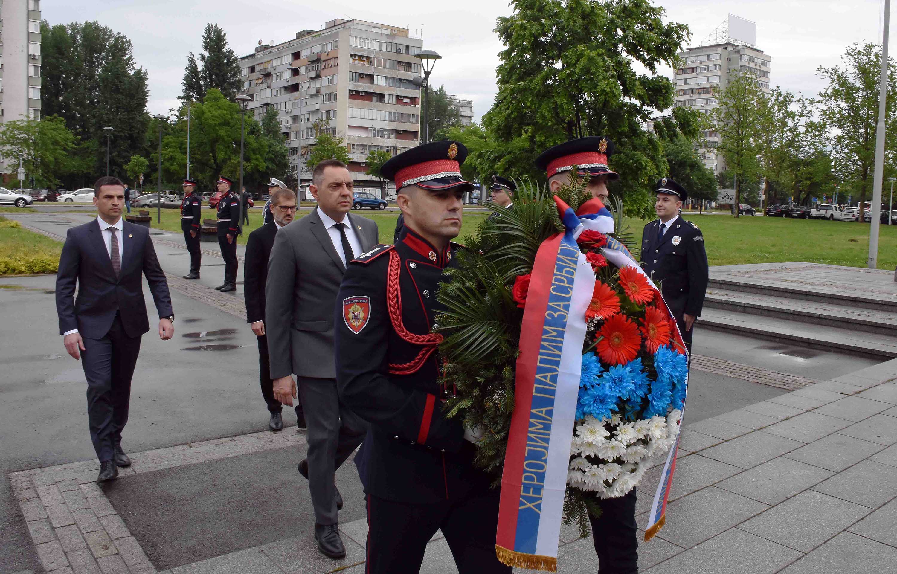 Министар Вулин: Хероји који су дали своје животе бранећи Србију неће бити заборављени