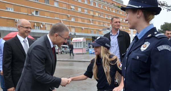Ministar Stefanović u okviru  akcije „Policajac u zajednici“, obišao Policijsku upravu Novi Sad