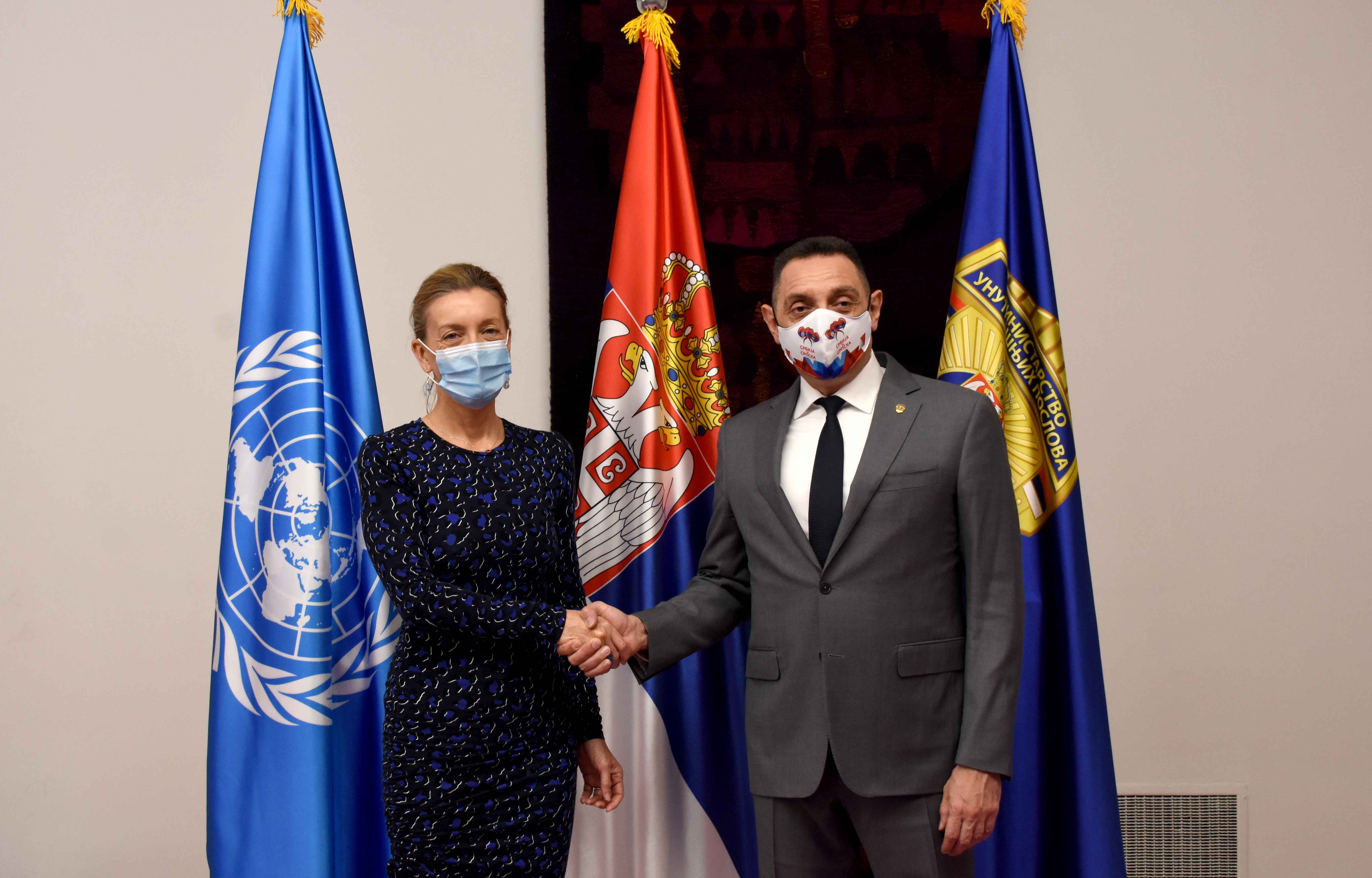 Министар Вулин разговарао са сталним координатором УН у Србији