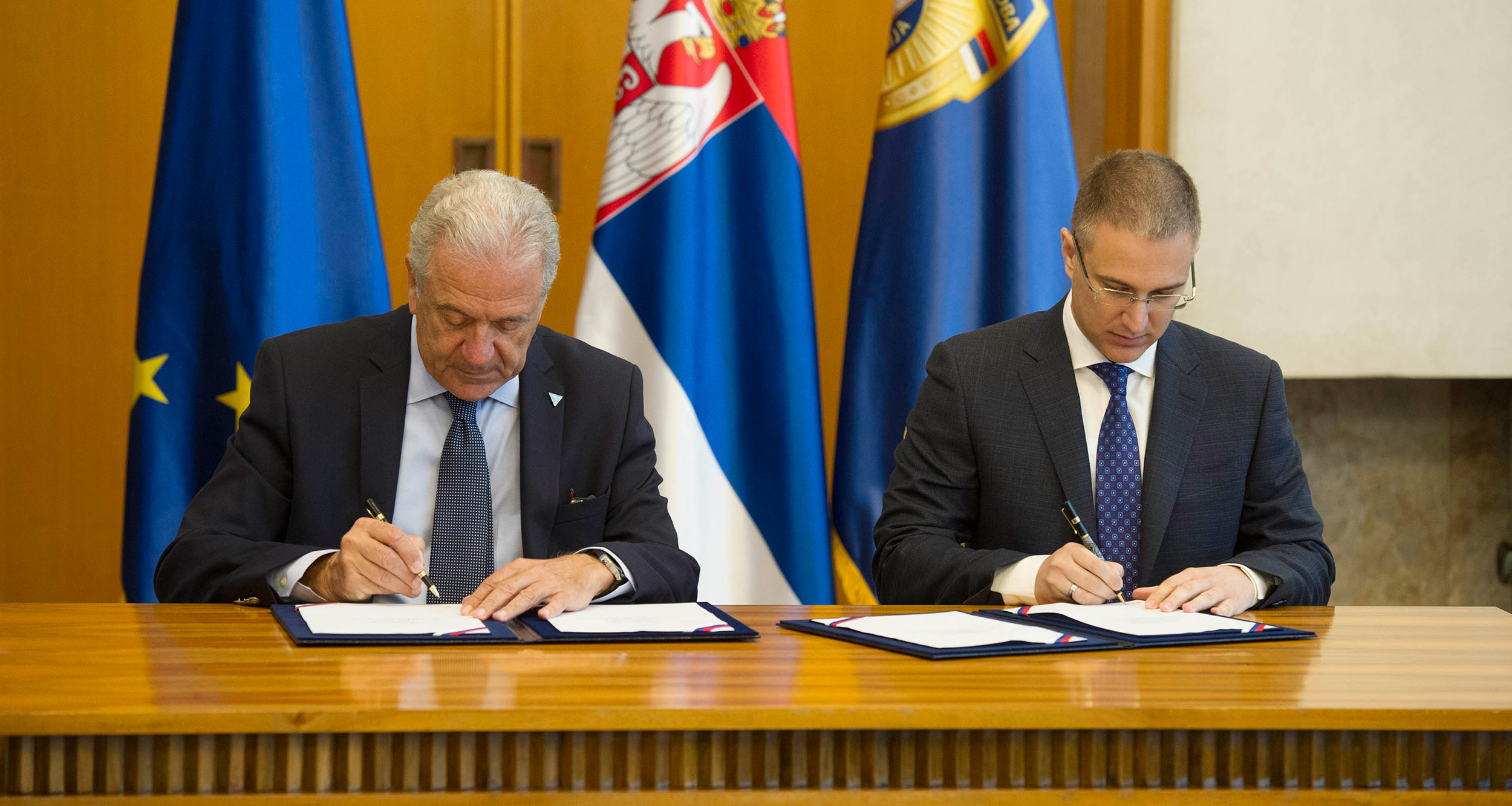 Стефановић и Аврамопулос парафирали споразум о акцијама које спроводи Европска агенција за граничну и обaлску стражу у Р.Србији