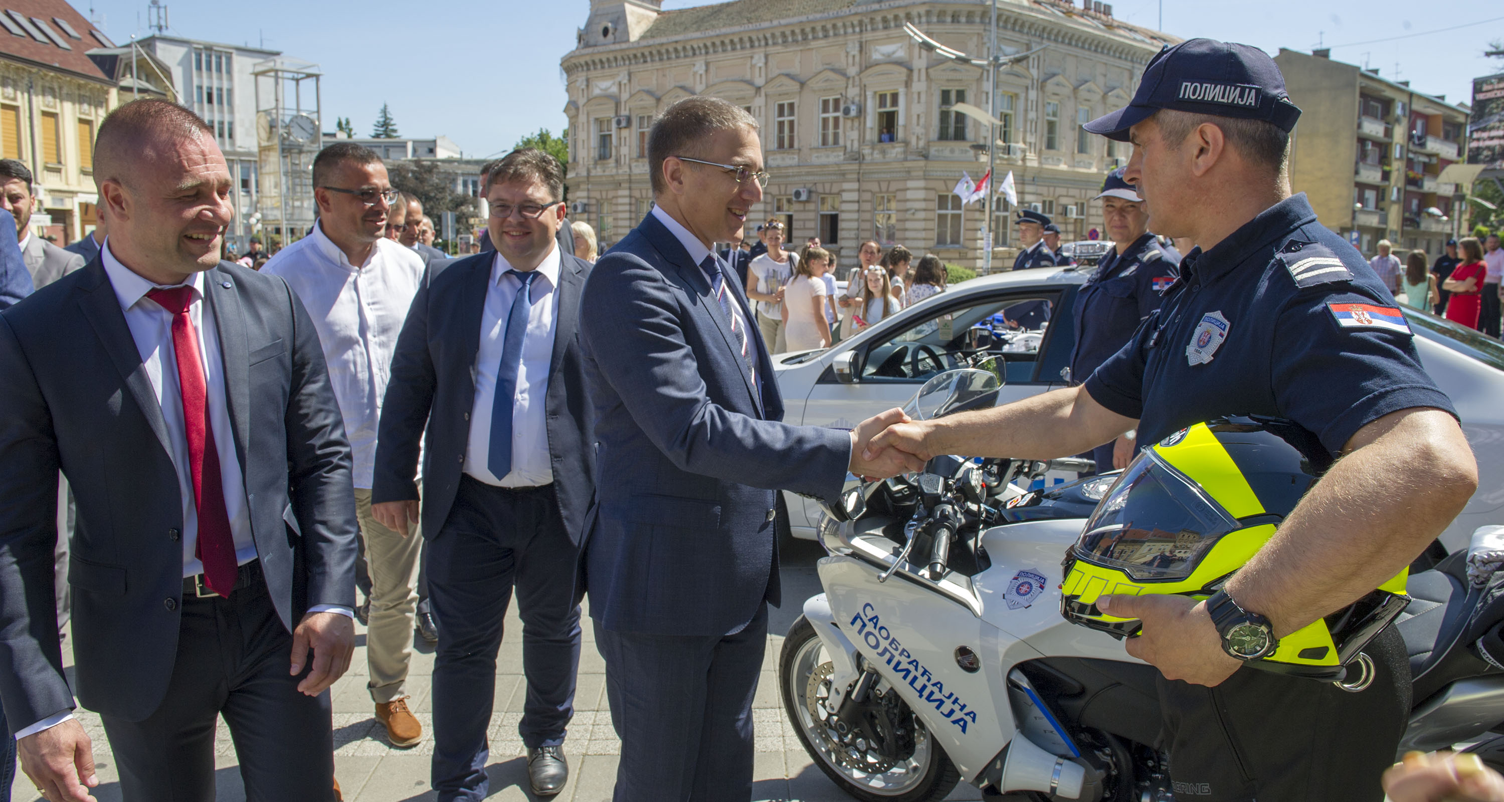 Stefanović: Bezbednost građana mora uvek da bude na prvom mestu svakom policajcu