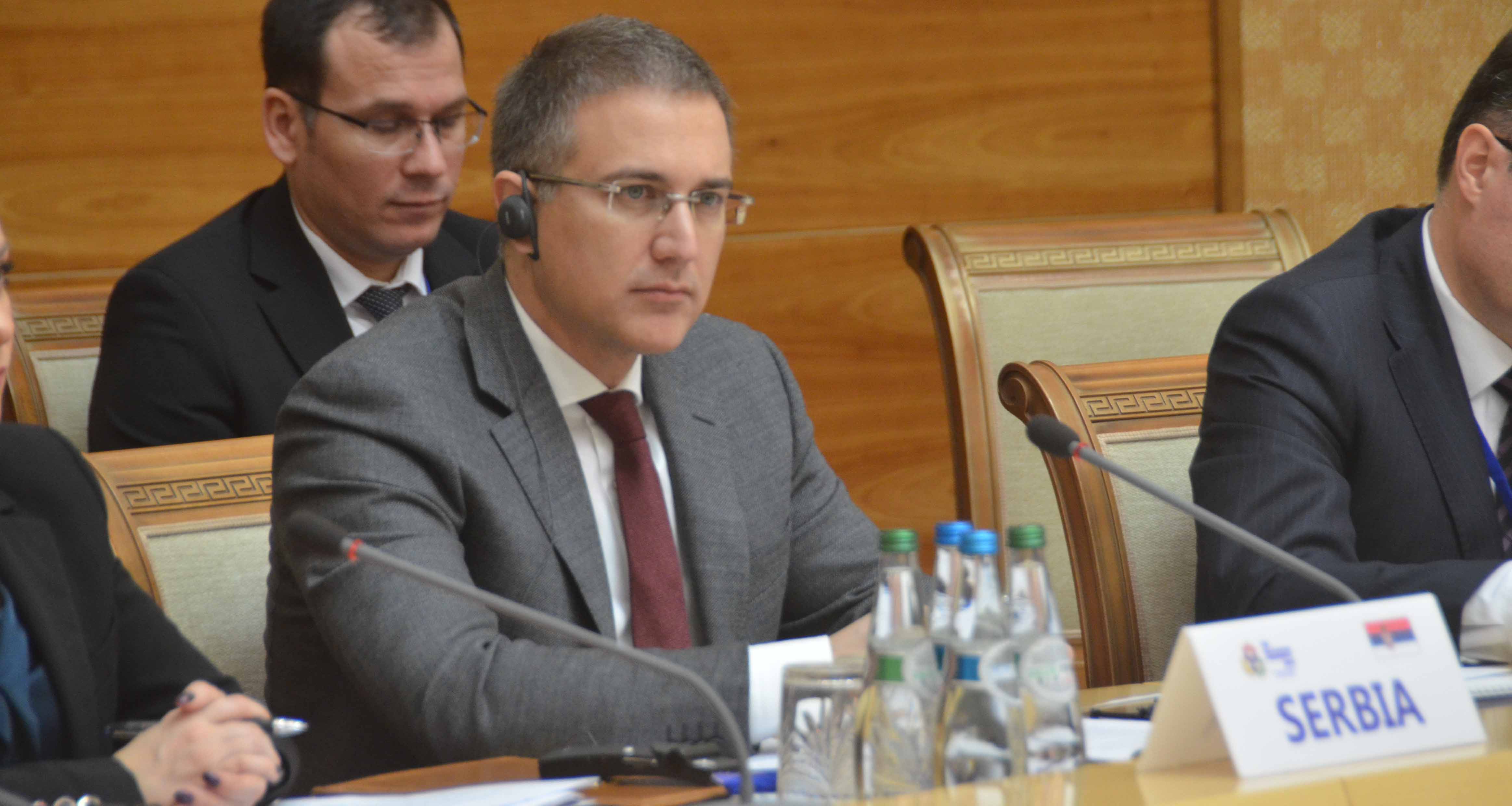 Srbija u saradnji sa drugim državama, intenzivno i posvećeno radi na održavanju bezbednosti