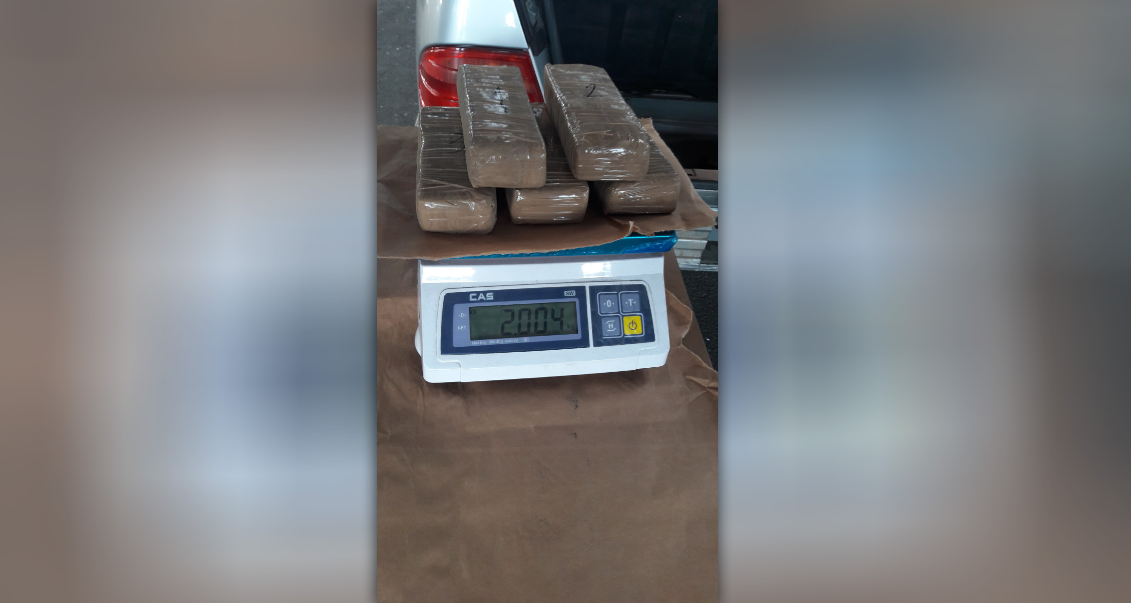 Kod bugarskih državljana, na GP Batrovci, pronađeno dva kilograma heroina