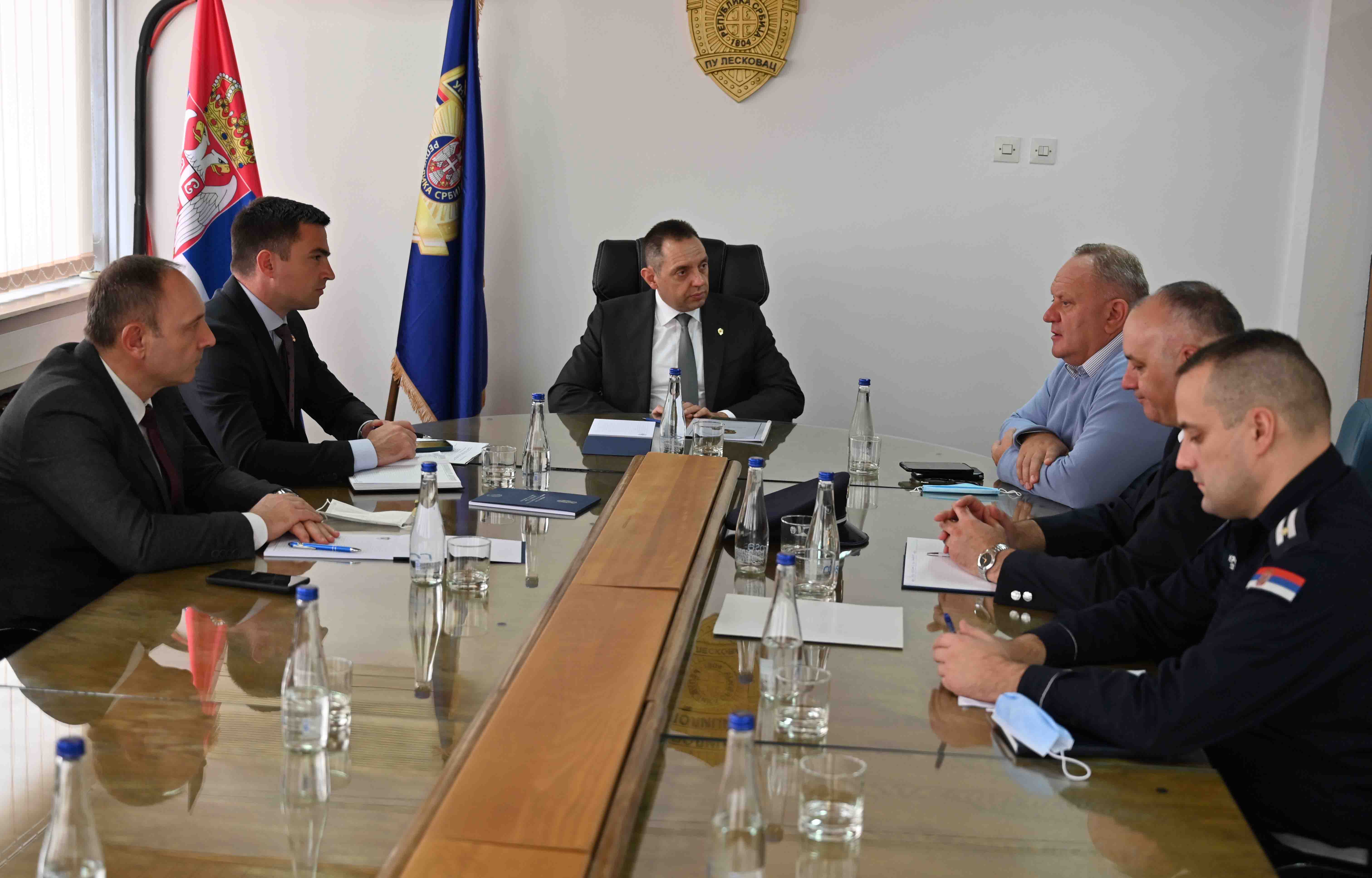 Ministar Vulin u poseti PU Leskovac: Od svake policijske uprave očekujem još intenzivniji obračun sa uličnim kriminalom