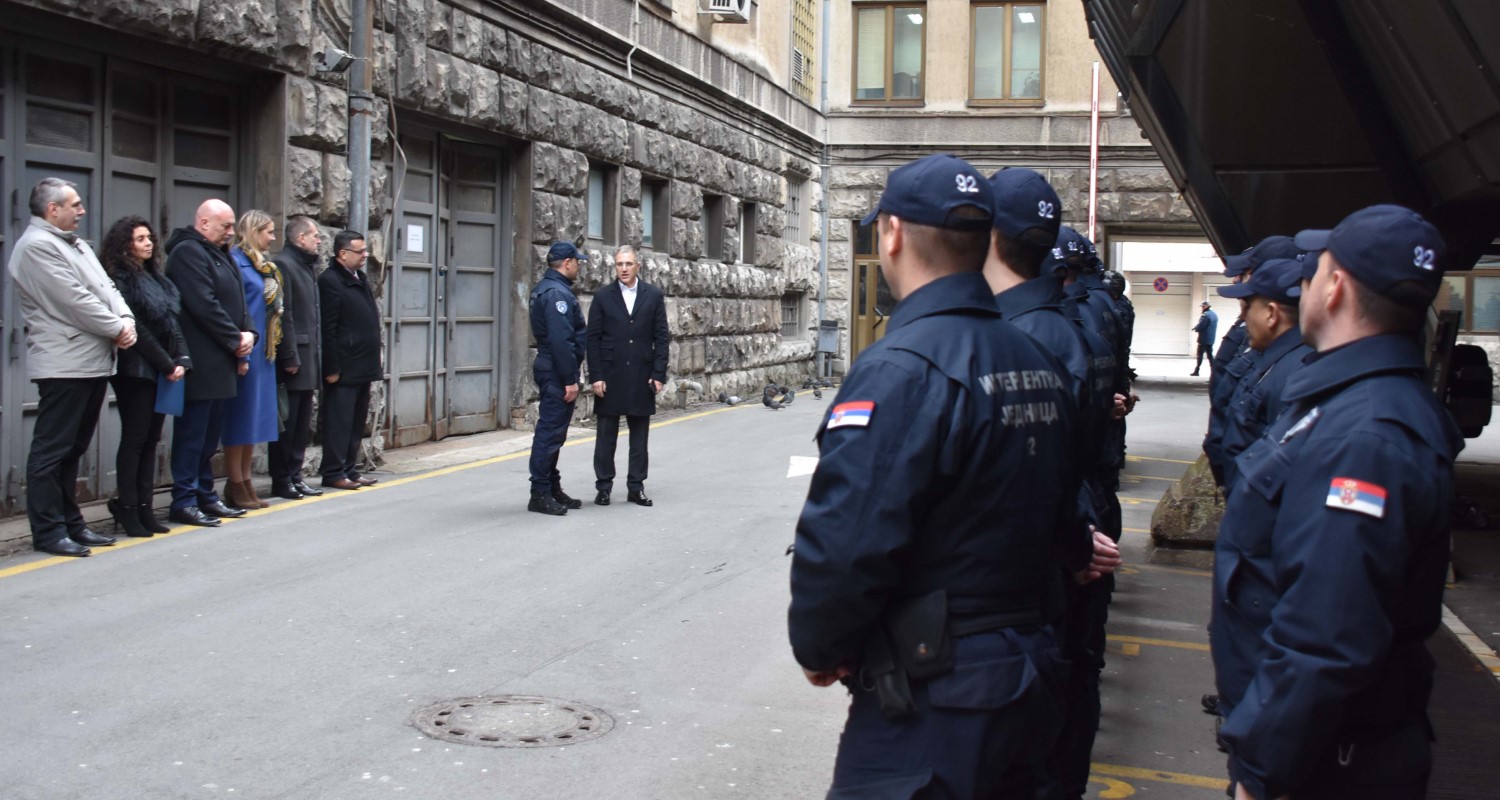 Ministar Stefanović: Tokom novogodišnje noći potrebna puna budnost policije i dobar operativni plan