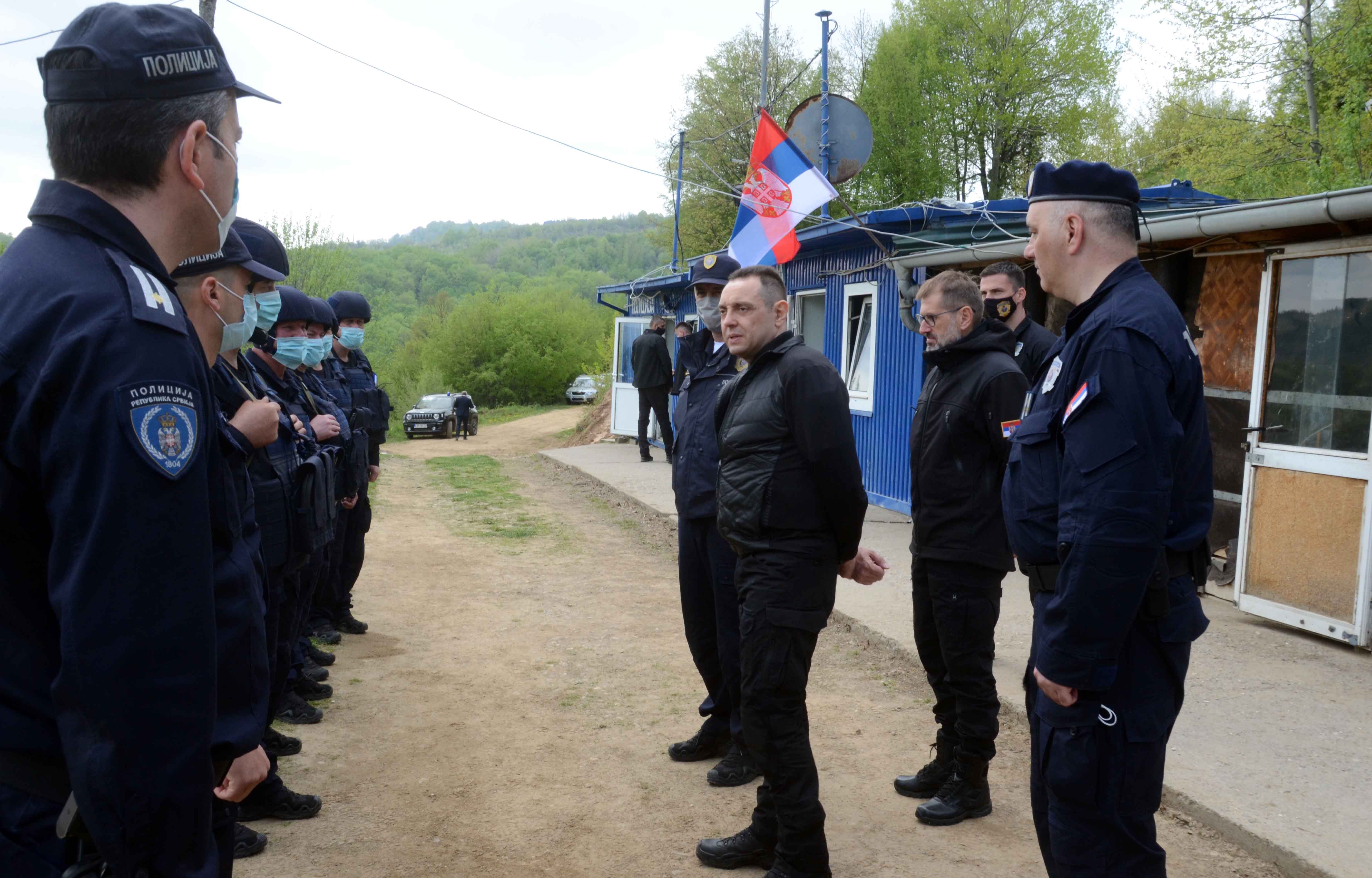Ministar Vulin: Policija u Kopnenoj zoni bezbednosti ispunjava svoje zadatke