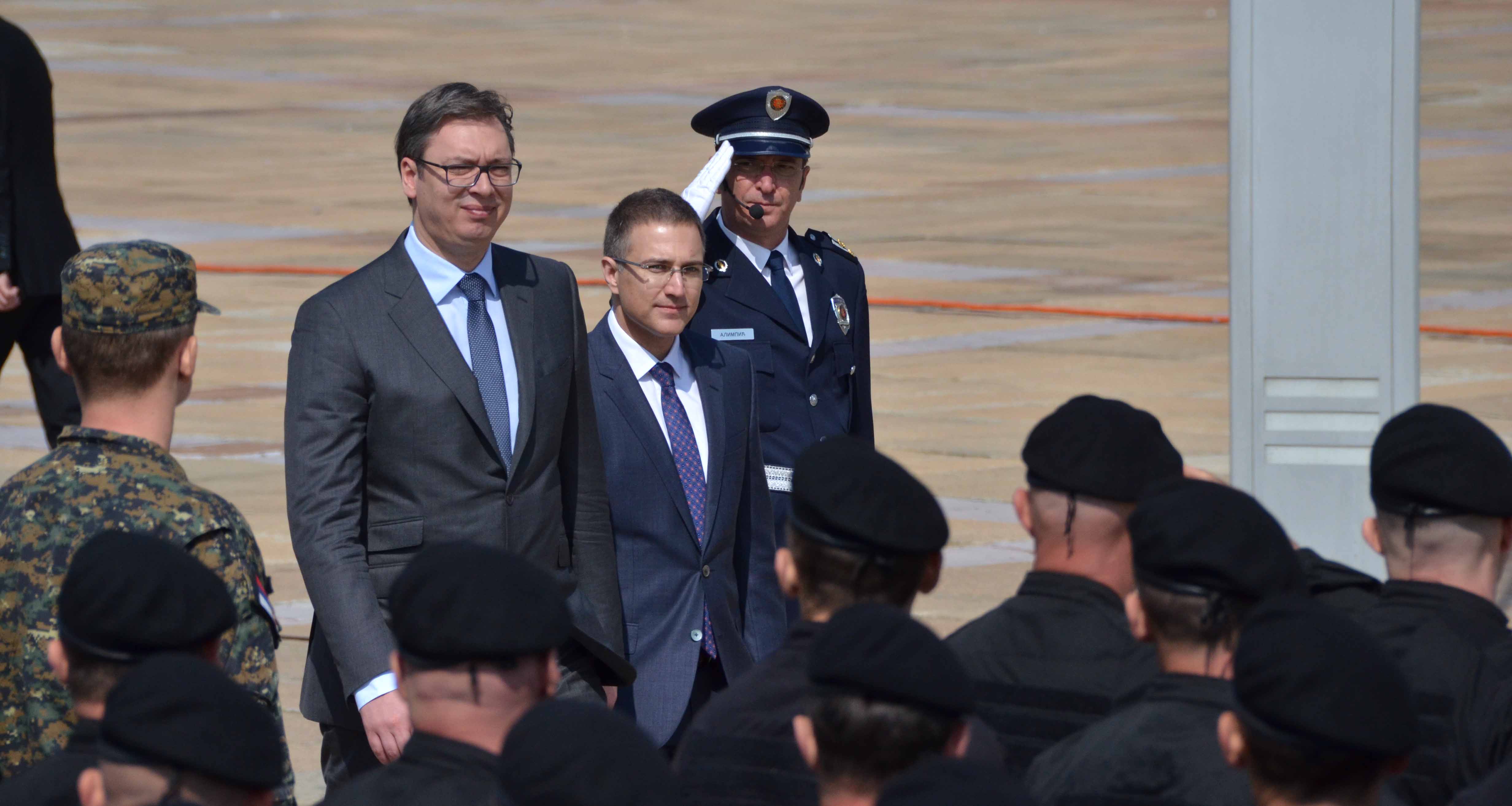 Svečana promocija 404 nova policijska službenika – Vučić: Nema jake Srbije bez bezbednosti