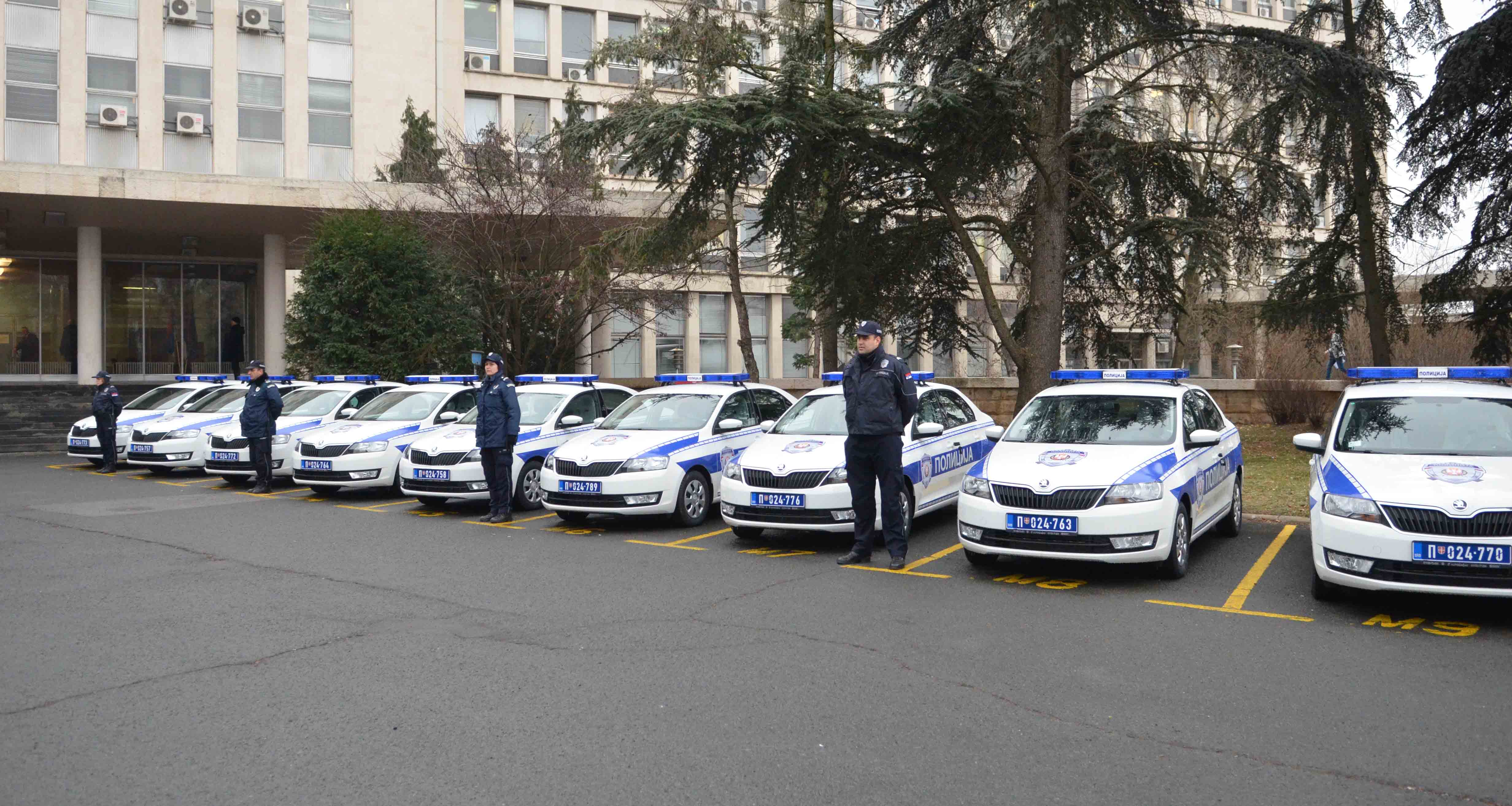 Stefanović: Tokom naredne godine biće zamenjen veći broj patrolnih vozila