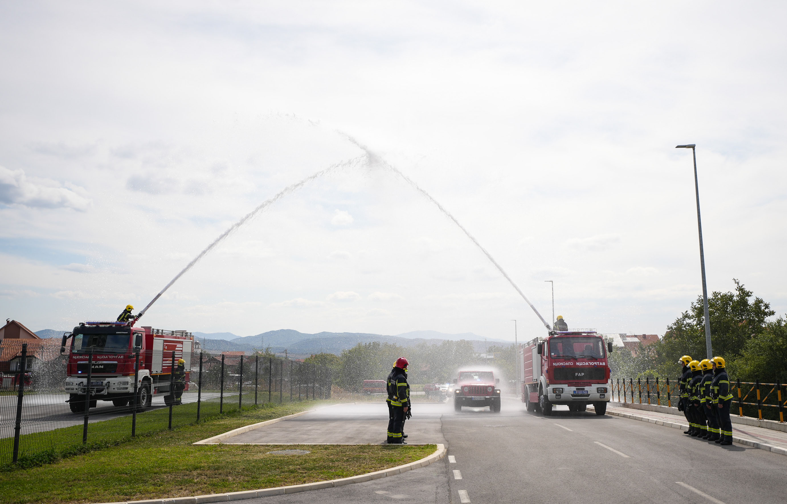 Ministar Gašić dočekao u Vranju vatrogasce-spasioce koji su bili upućeni u Grčku radi pružanja pomoći prilikom gašenja požara