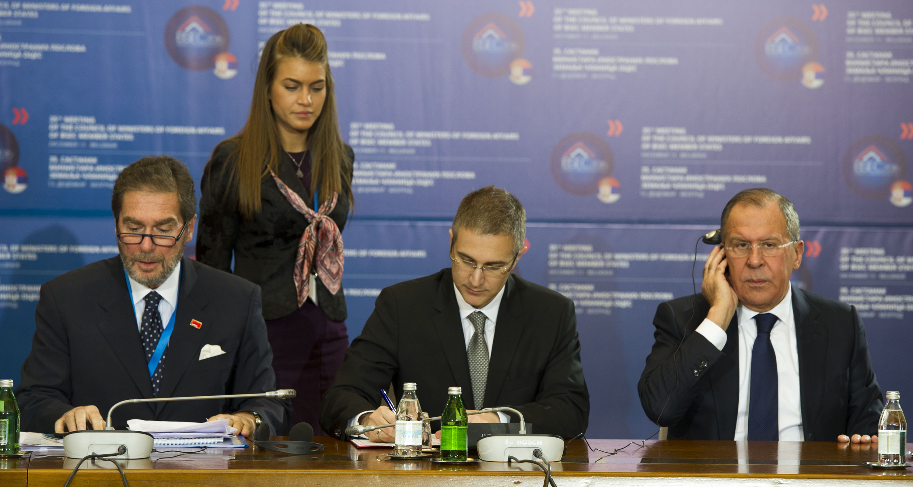 Stefanović potpisao Sporazum sa OCES o pomoći u vanrednim situacijama