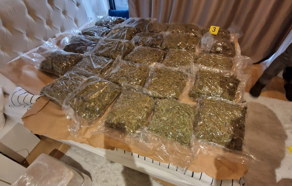 Pronađeno oko 130 kilograma marihuane