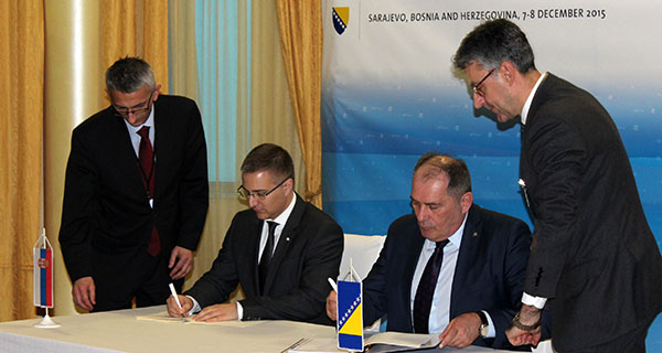 Ministri Stefanović i Mektić potpisali su Protokol o saradnji dva ministarstva