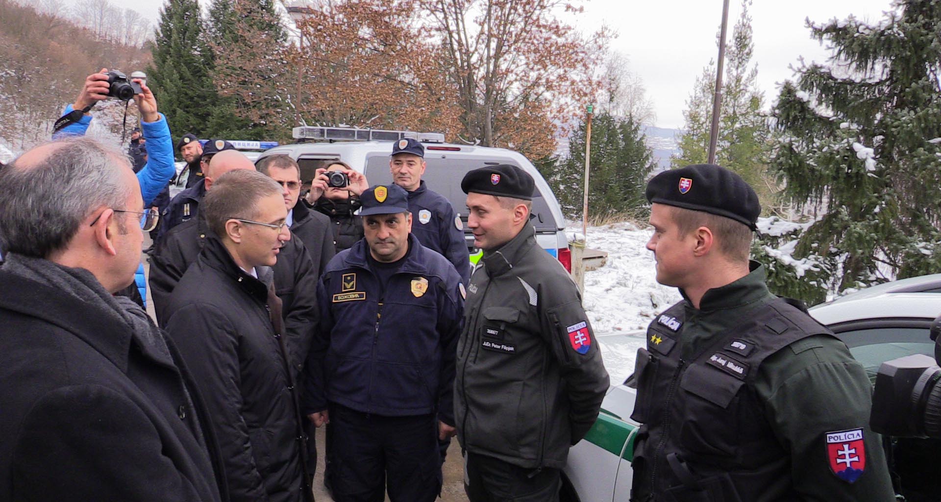 Ministar Stefanović i šef Delegacije EU u Srbiji Davenport, obišli su RC granične policije prema Republici Bugarskoj