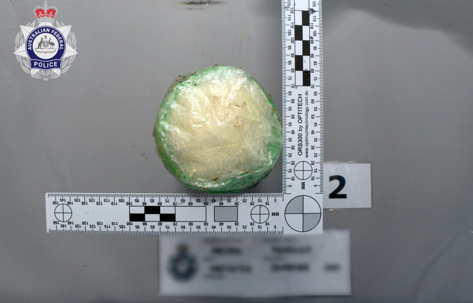 U međunarodnoj akciji u Melburnu, zaplenjeno 98 kilograma metamfetamina i uhapšene dve osobe