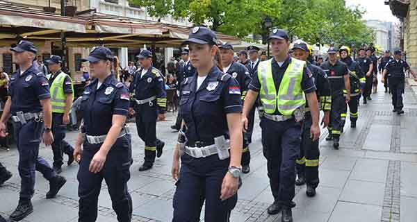 Dan MUP-a i Dan policije obeležen dodelom nagrada i defileom policije